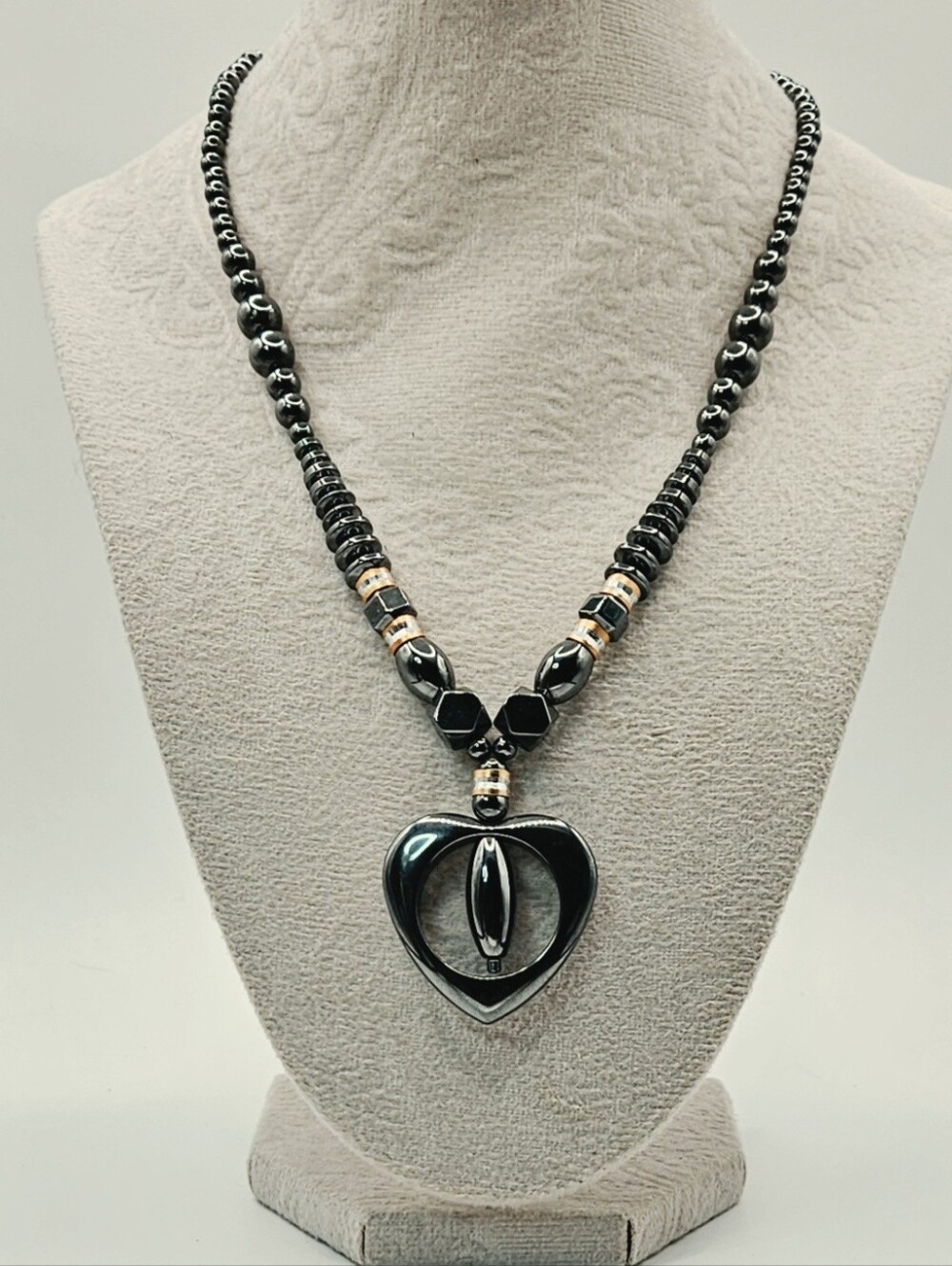 Hematite Beaded Heart Pendant Necklace Floating Spinner Bead 18" Metallic